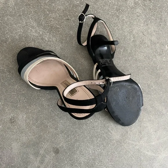 Zara Women's Strappy Heels - Black, Blue, and White - Picture 4 of 4